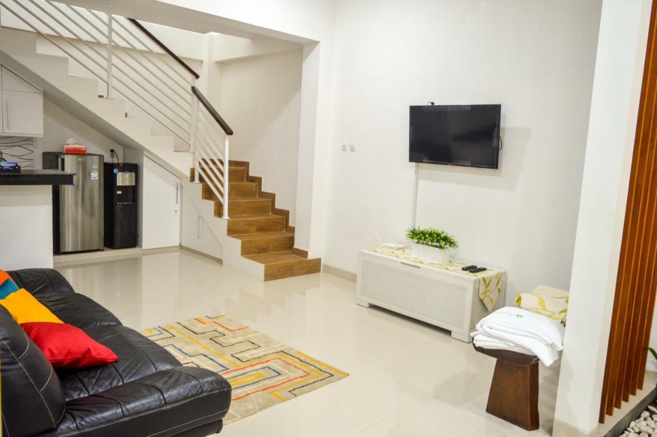 Omah Melati - Vacation Home Surakarta (Solo) Exterior foto