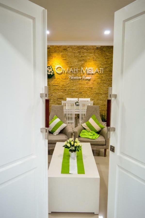Omah Melati - Vacation Home Surakarta (Solo) Exterior foto